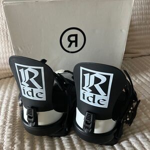 NEW RIDE Snowboard Bindings/ Fixations, Women’s Small Classic Black Noir  CL-6 S